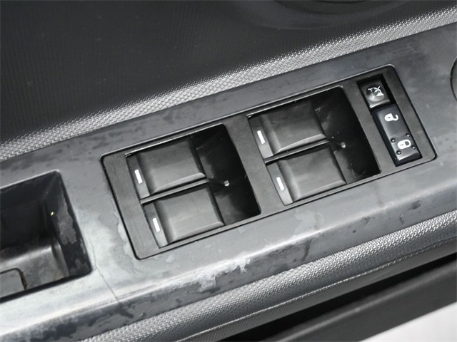 2010 Dodge Avenger SXT photo 12