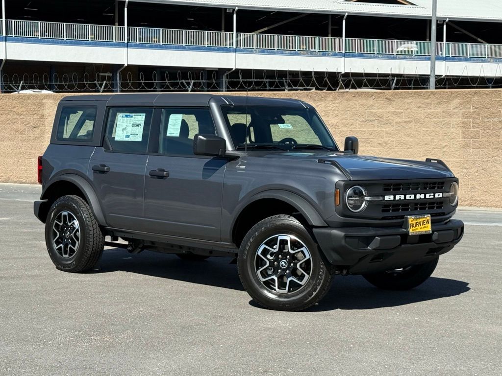 2025 Ford Bronco 4-Door Base