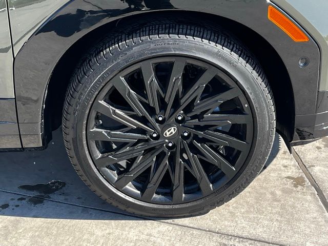 2025 Hyundai Santa Fe Calligraphy photo 3