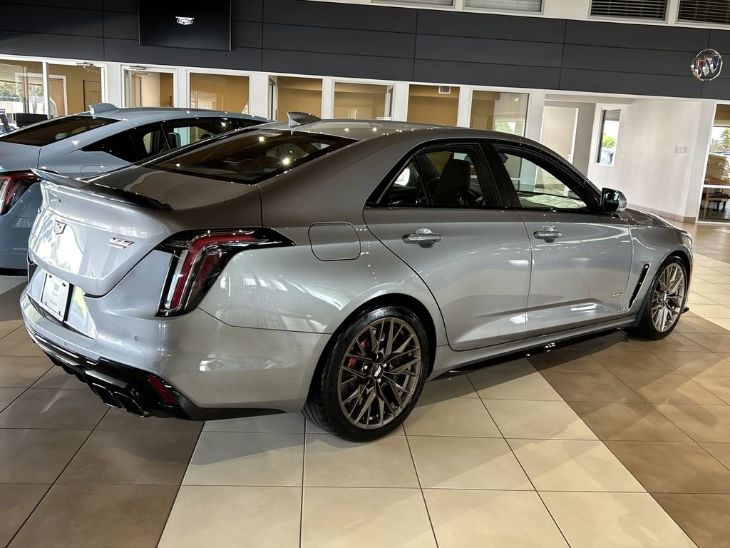 2025 Cadillac CT4 photo 4