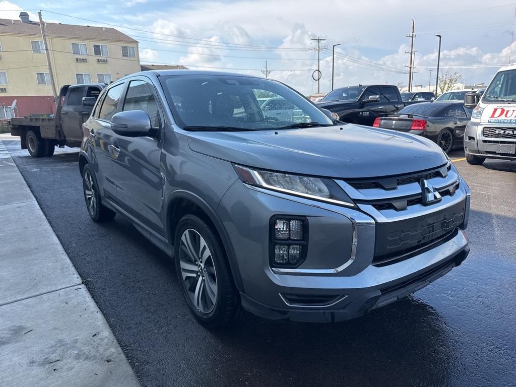 2024 Mitsubishi Outlander Sport SE photo 2