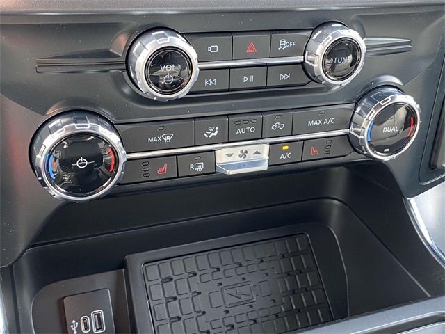 2025 Ford F-150 XLT photo 15