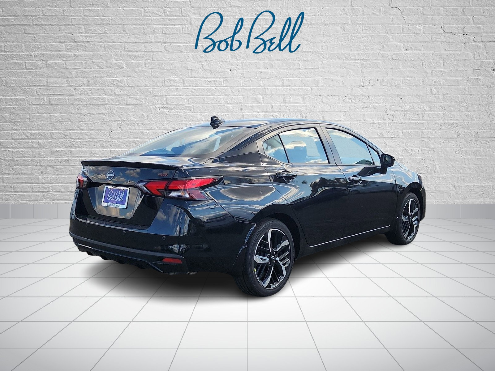 2025 Nissan Versa 1.6 SR photo 3