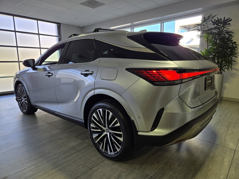 2024 Lexus RX 350h AWD photo 3