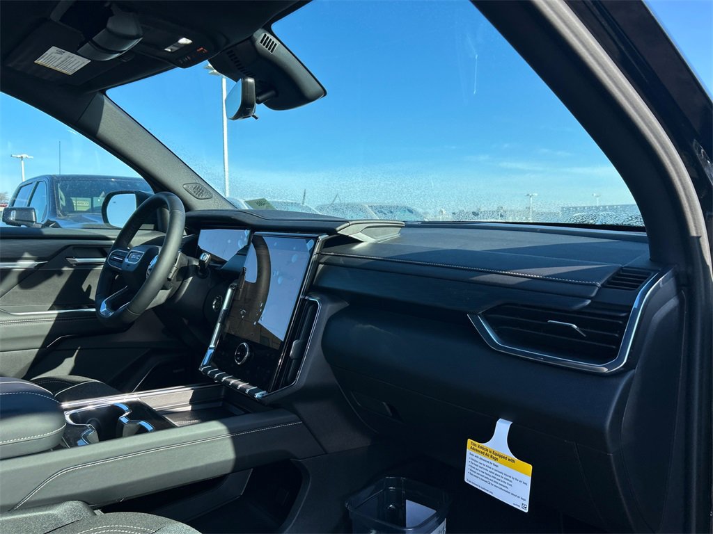 2026 GMC ACADIA - Image 37