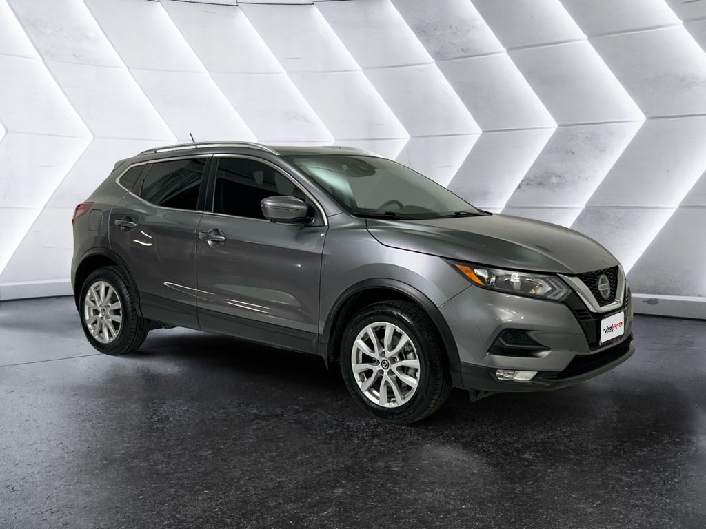 2022 Nissan Rogue Sport SV's photo
