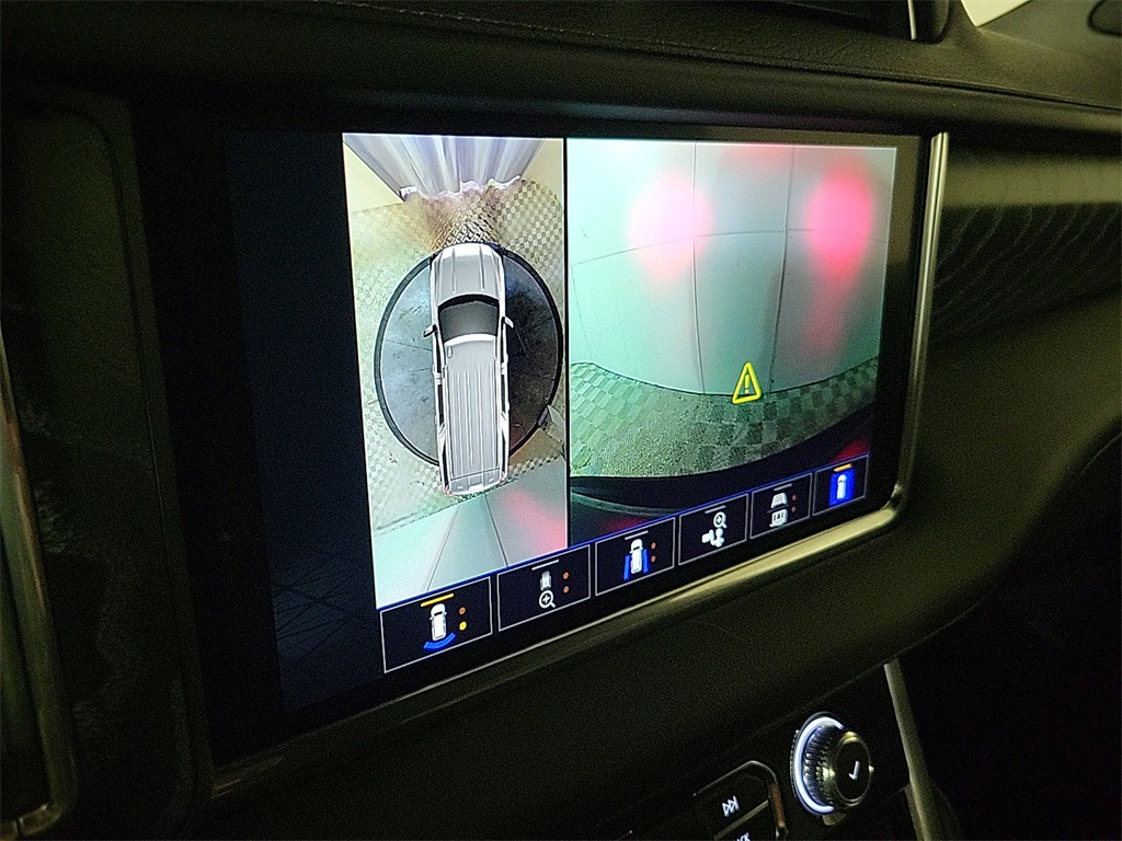 2024 GMC YUKON - Image 20