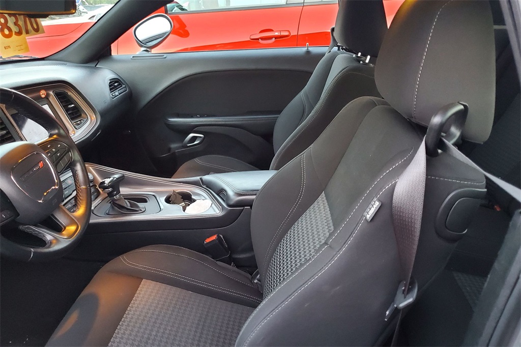 2023 Dodge Challenger SXT photo 7