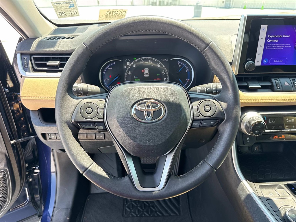 2024 Toyota RAV4 Hybrid XLE Premium photo 17