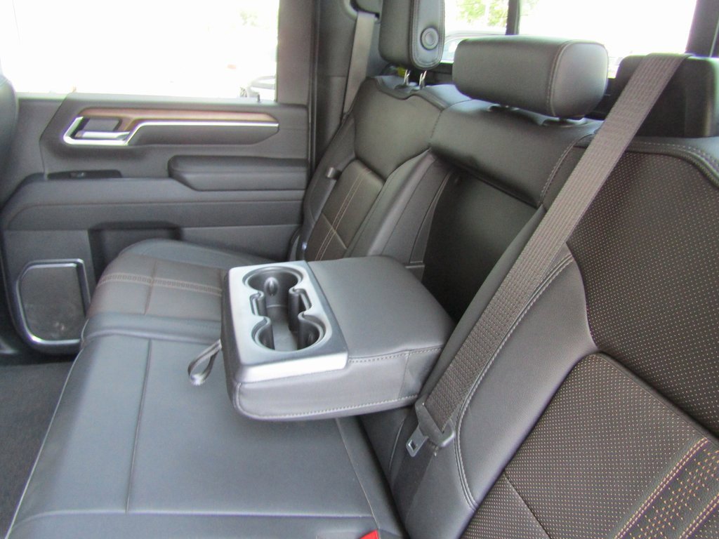 2025 Chevrolet Silverado 3500HD High Country photo 36