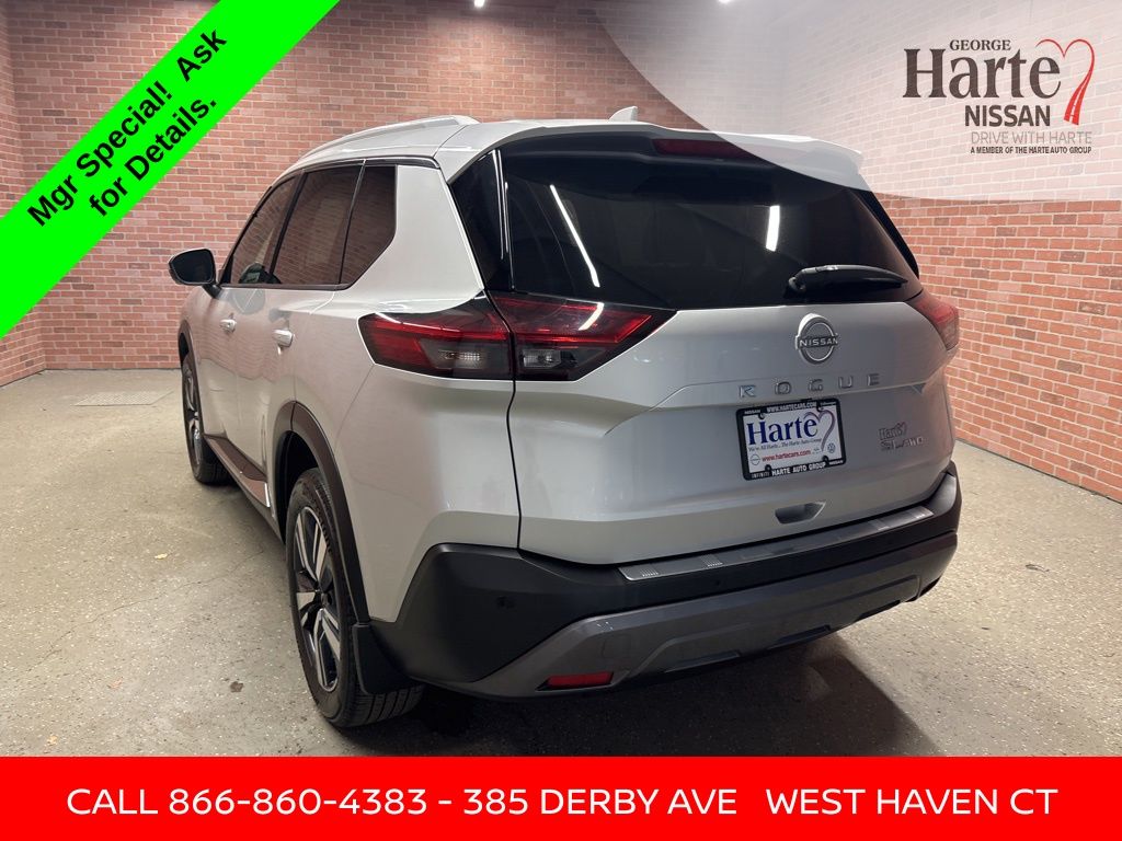2022 Nissan Rogue SL photo 4