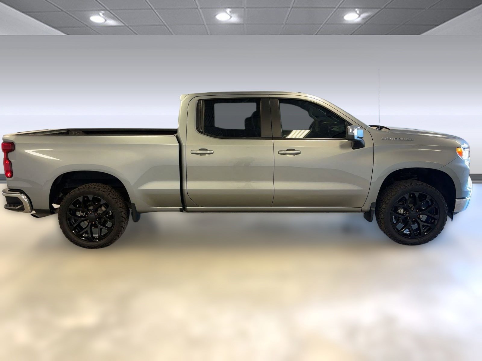 2023 Chevrolet Silverado 1500 LT photo 7
