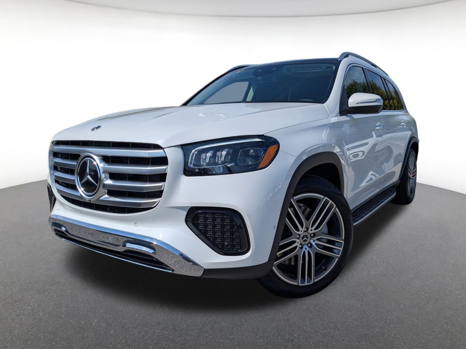2026 Mercedes-Benz GLS Base's photo