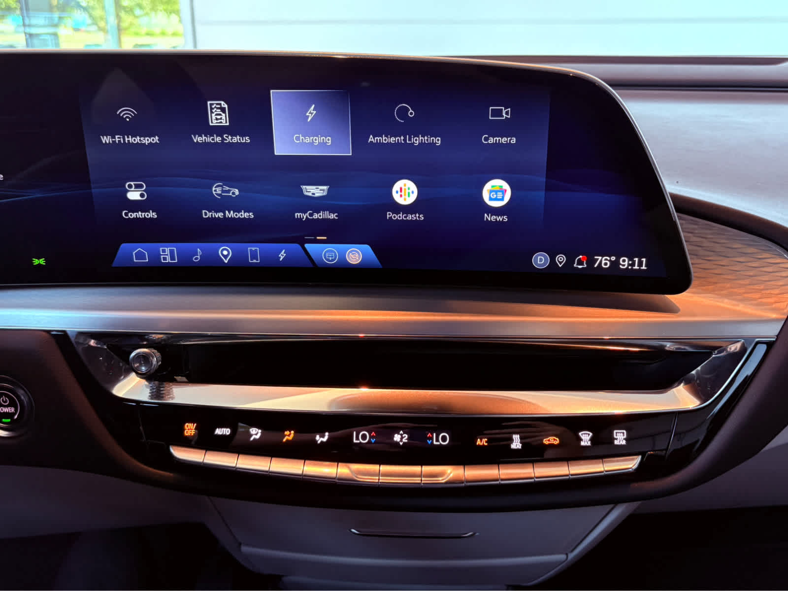 2023 Cadillac Lyriq Luxury photo 12