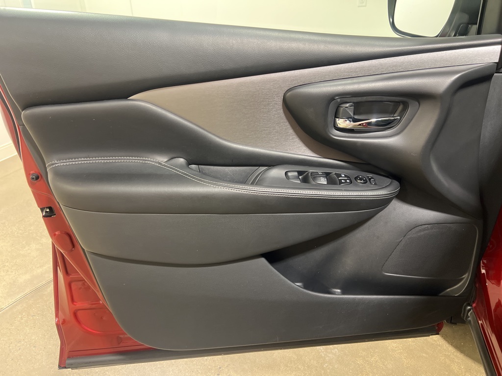 2019 Nissan Murano SV photo 9
