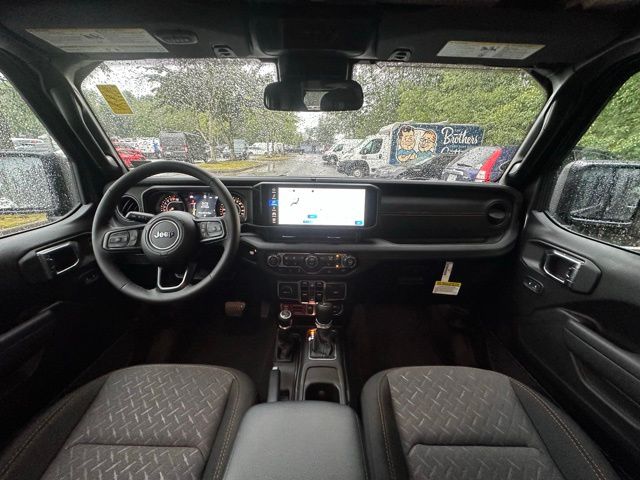 2025 Jeep Gladiator Mojave photo 3