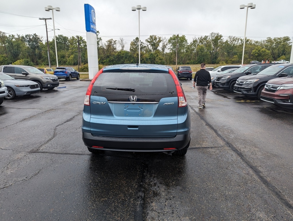 2014 Honda CR-V LX photo 4