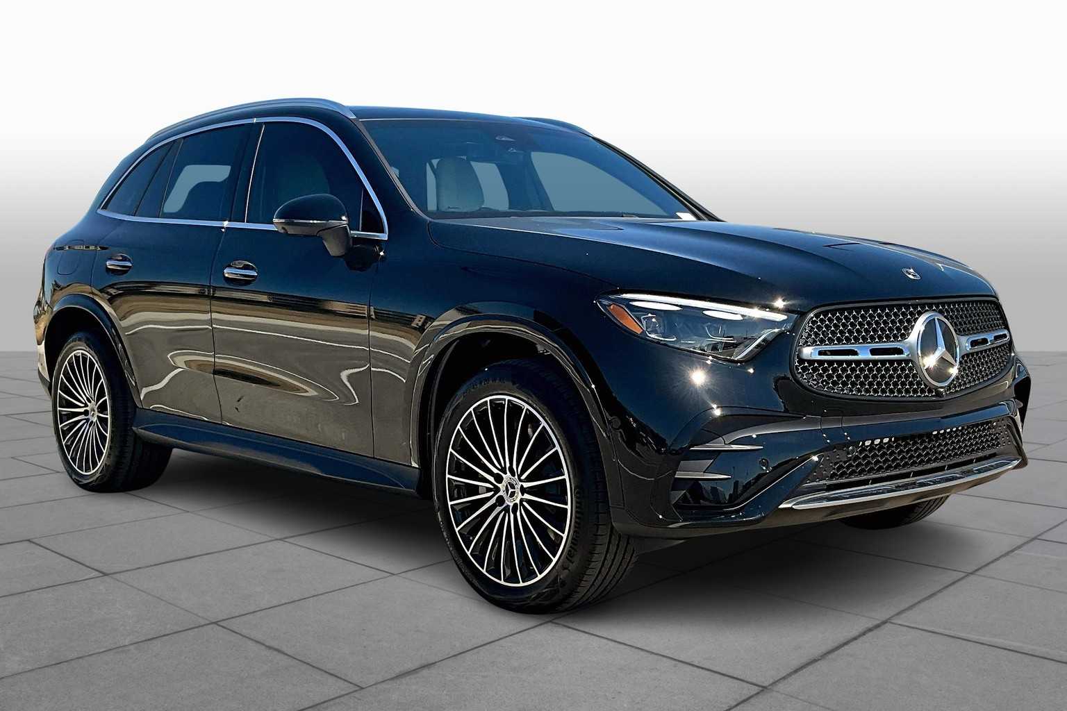 2026 Mercedes Benz GLC 300 4MATIC photo 2