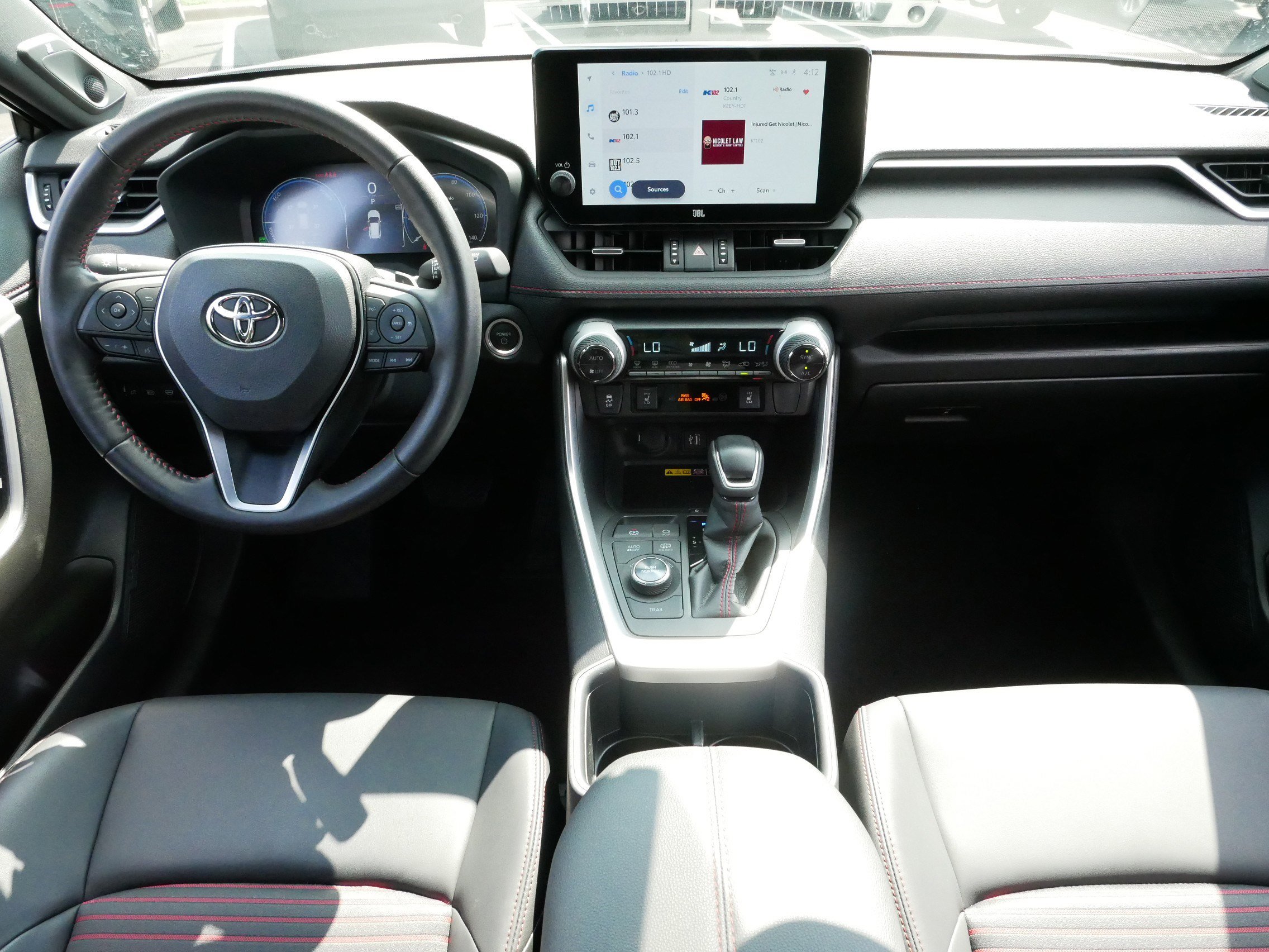2023 Toyota RAV4 Prime XSE photo 9