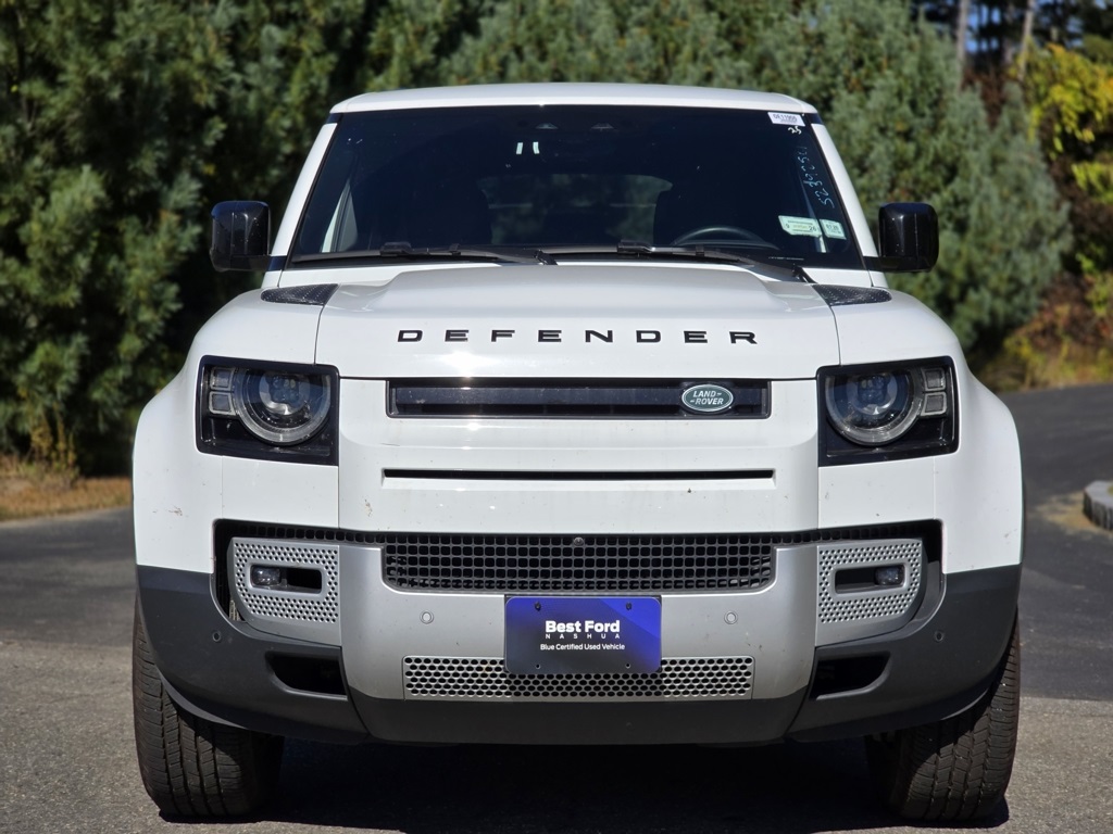 2025 Land Rover Defender S photo 2