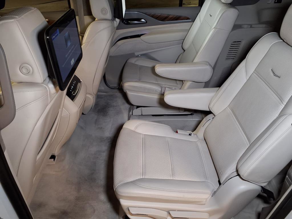 2023 Cadillac Escalade ESV Sport Platinum photo 20