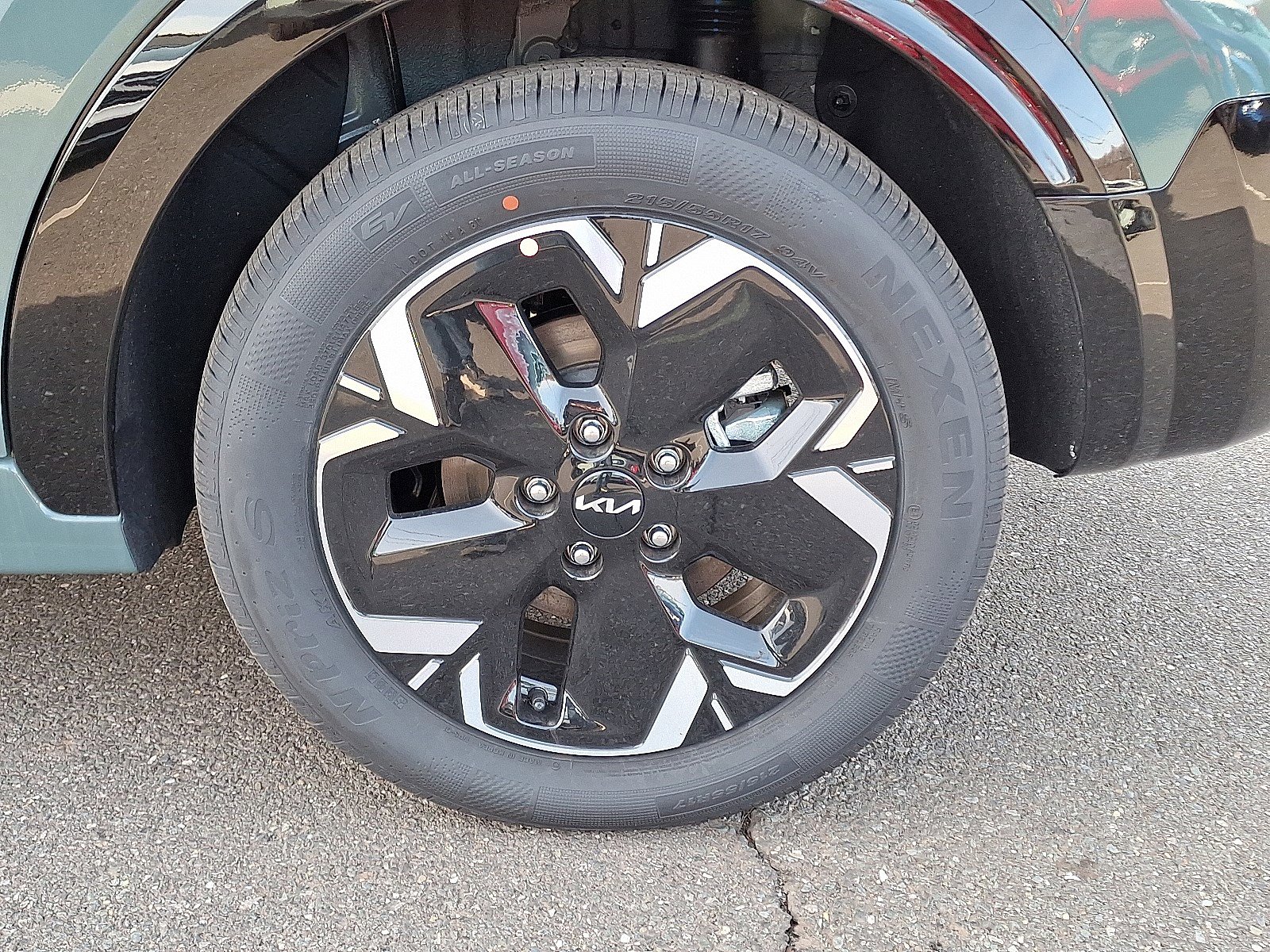 2025 Kia Niro EV Wind photo 3