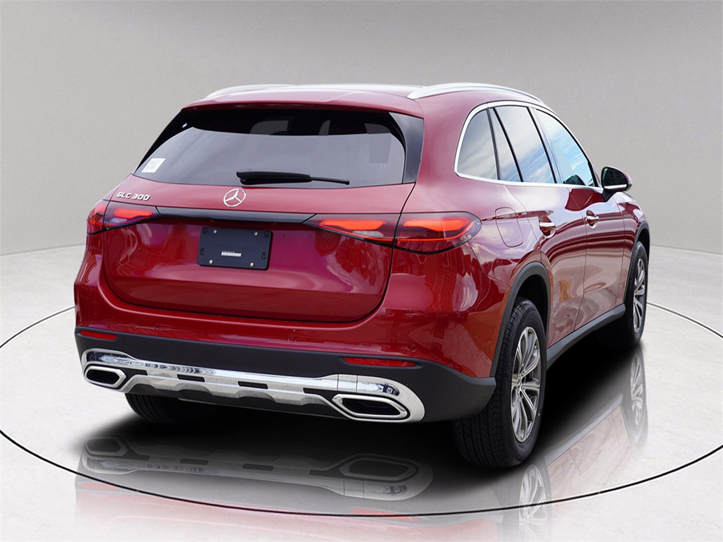 2026 Mercedes Benz GLC 300 photo 4