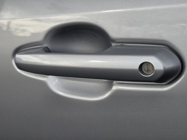 2024 Toyota RAV4 XLE photo 2