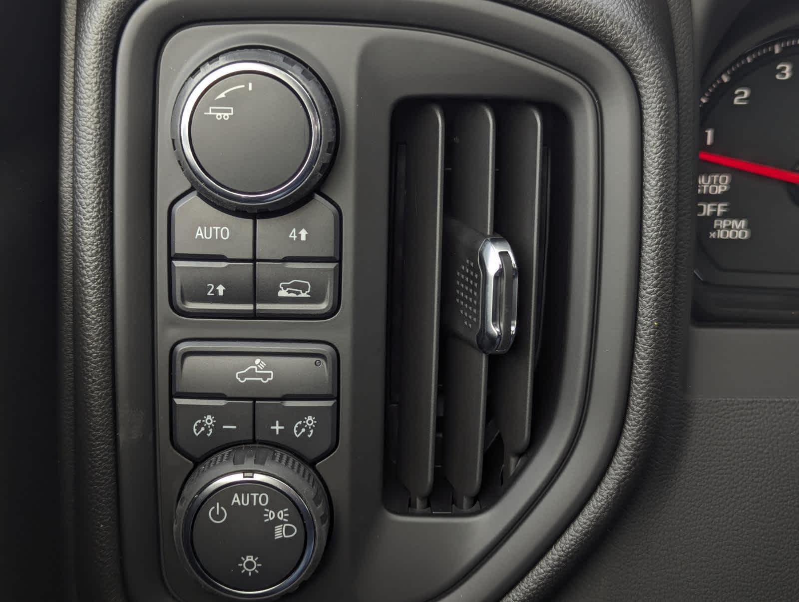 2025 Chevrolet Silverado 1500 photo 17