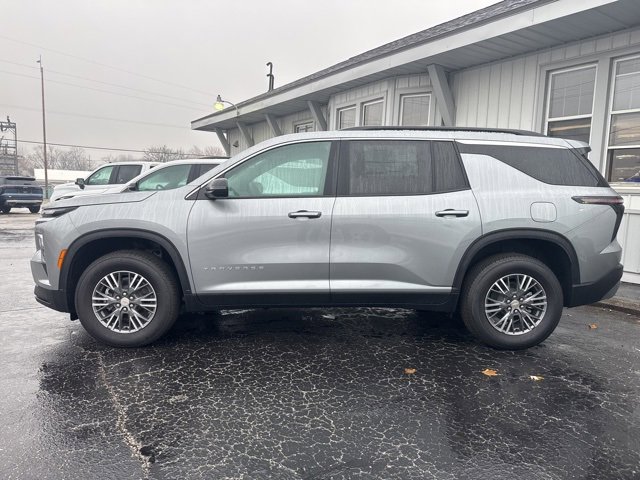 2026 Chevrolet Traverse photo 2