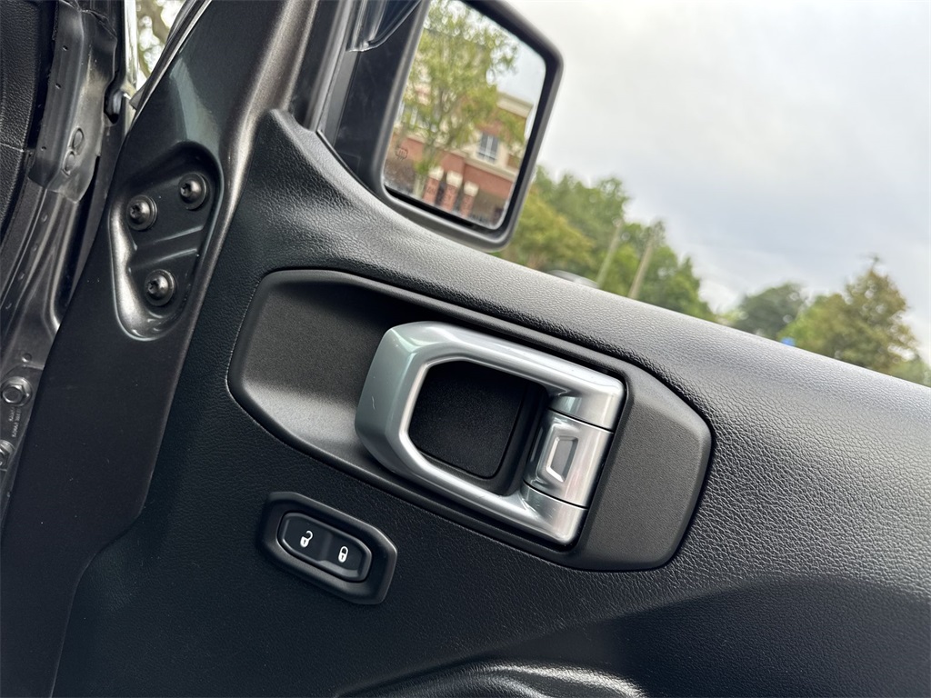 2021 Jeep Gladiator Rubicon photo 22