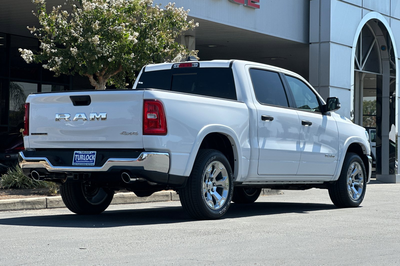 2026 Ram 1500 Big Horn photo 4