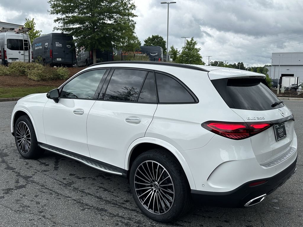 2025 Mercedes Benz GLC 300 4MATIC photo 6