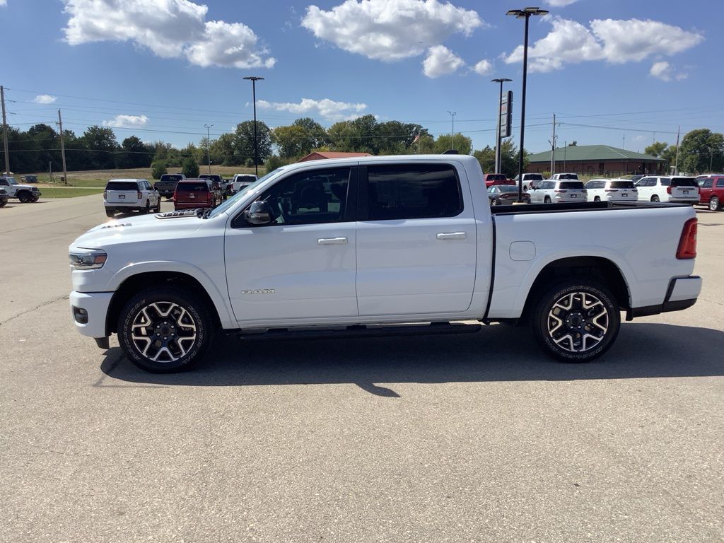 2025 Ram 1500 Laramie photo 4