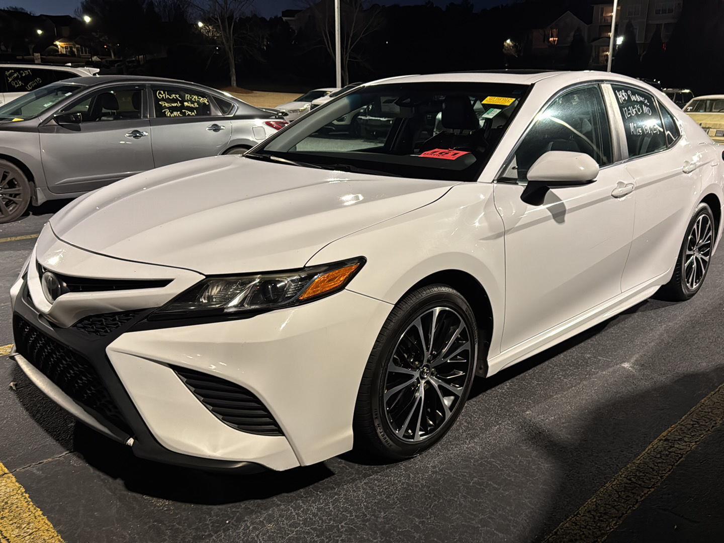 2018 Toyota Camry SE
