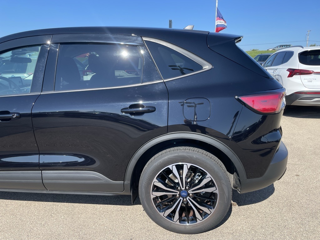2022 Ford Escape SE photo 38
