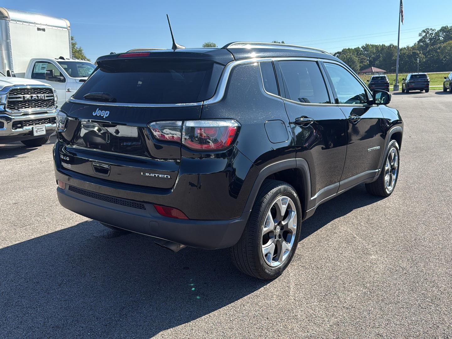 2019 Jeep Compass Limited photo 16