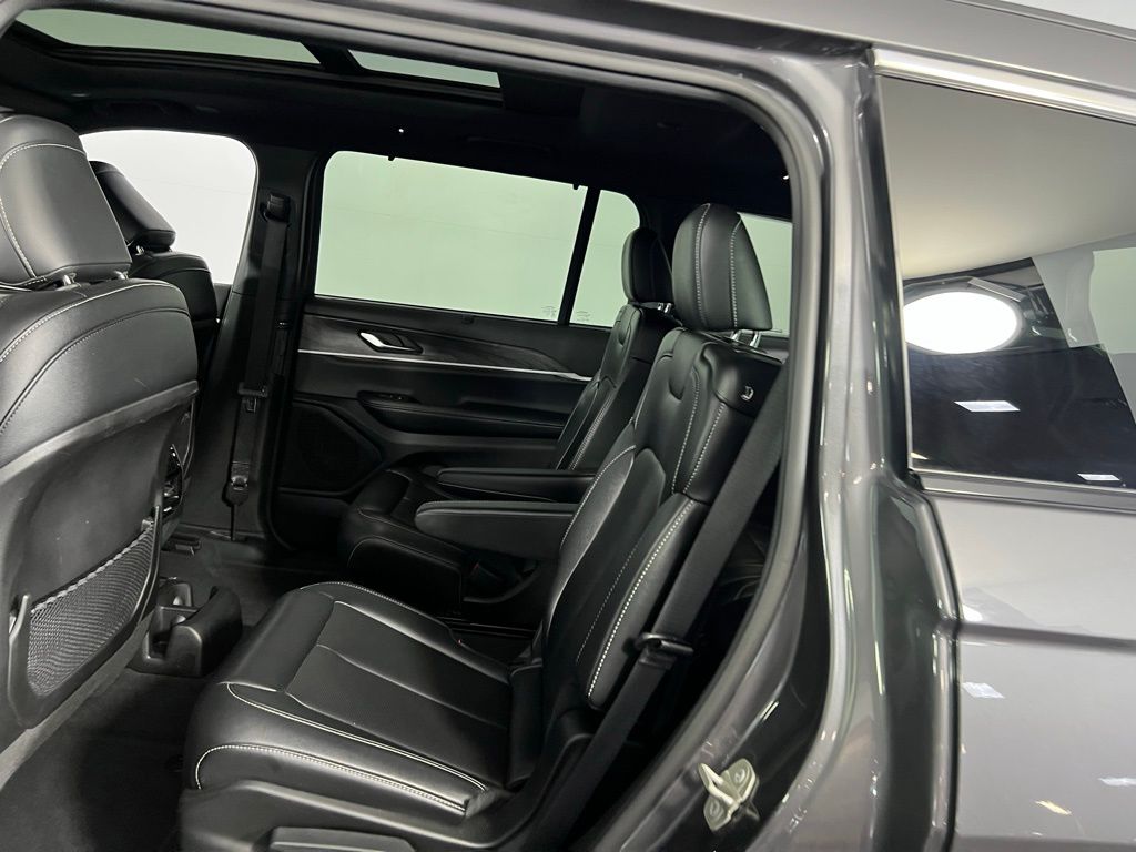 2024 Jeep Grand Cherokee Limited photo 20