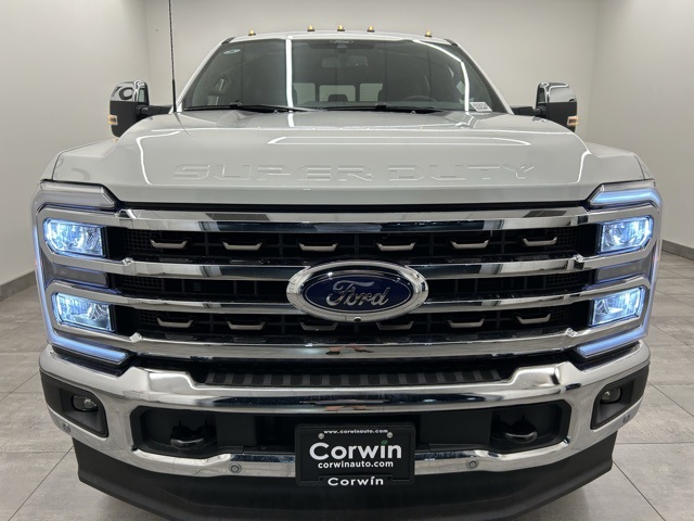 2025 Ford F-350 King Ranch photo 2