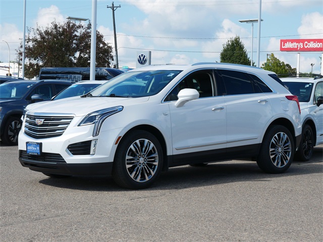 2018 Cadillac XT5 Premium Luxury photo 3
