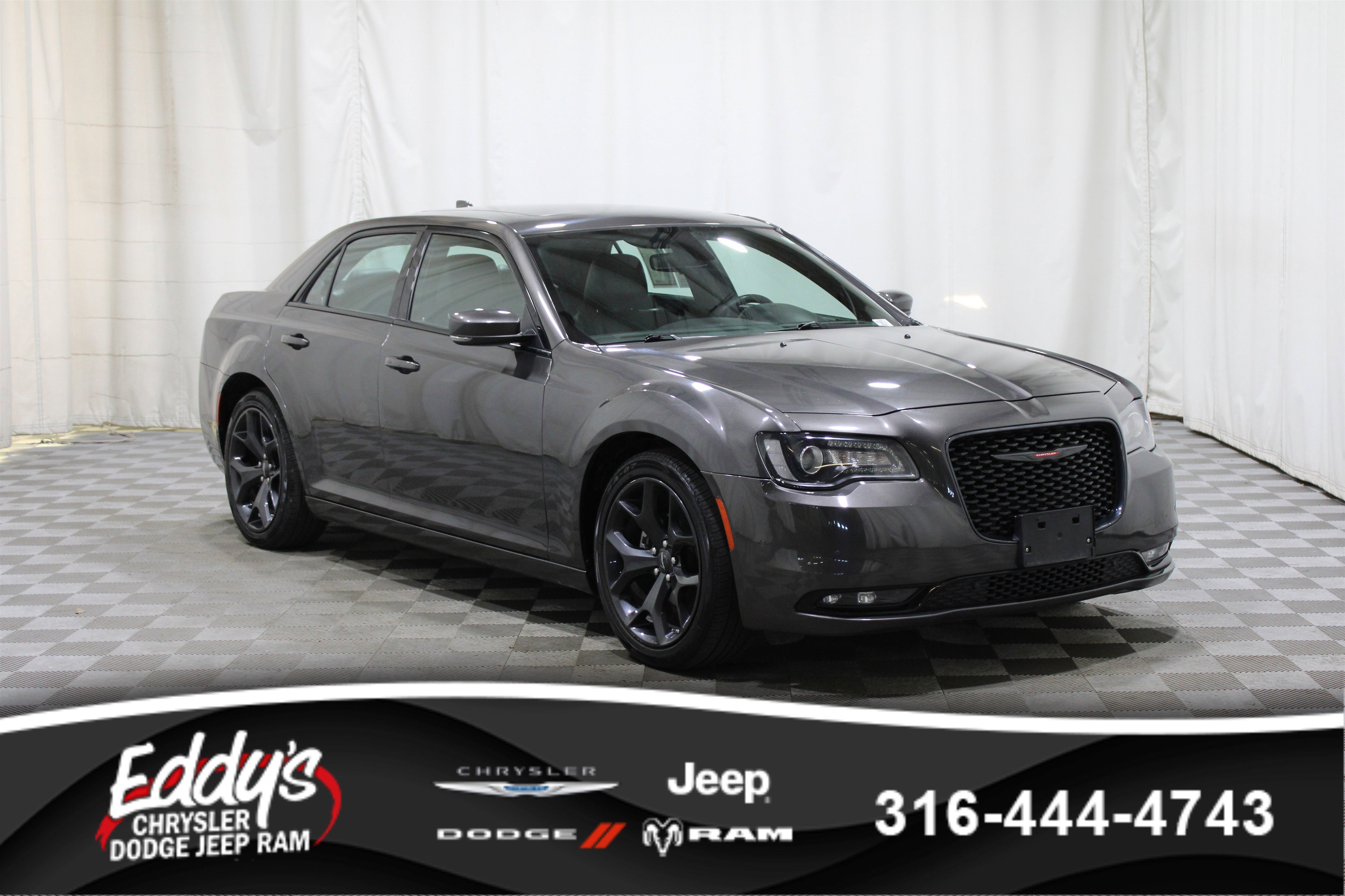2023 Chrysler 300 S's photo