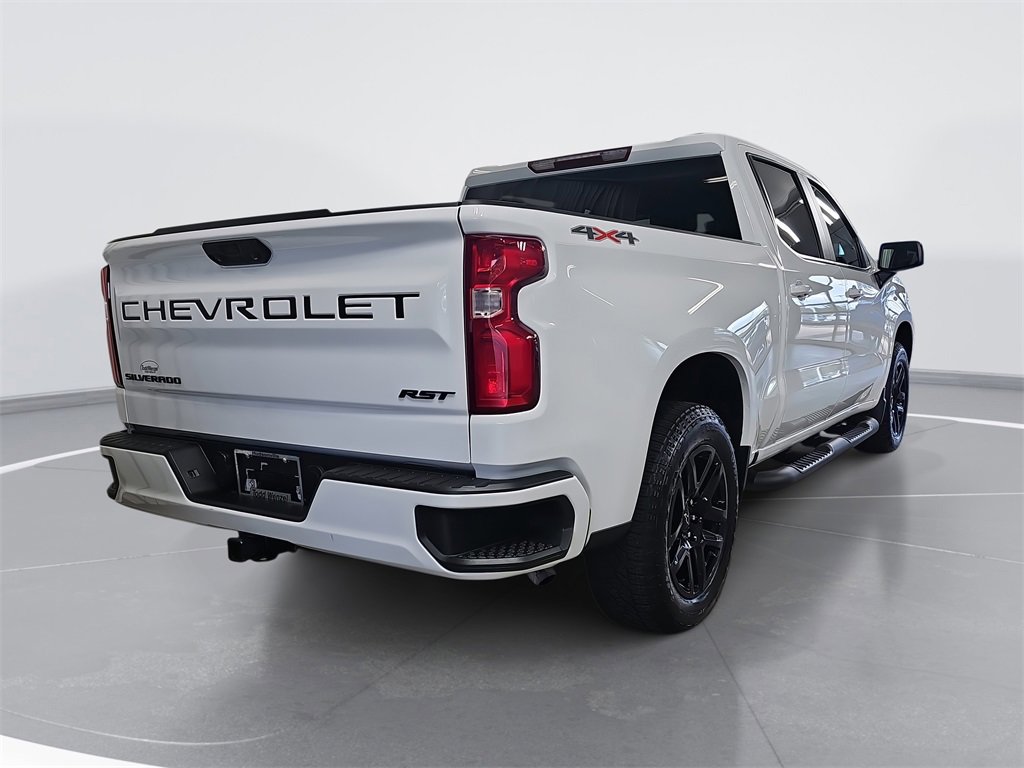 2023 Chevrolet Silverado 1500 RST photo 3