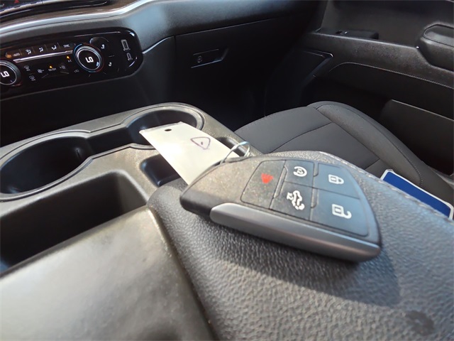 2024 Chevrolet Silverado 1500 LT photo 32