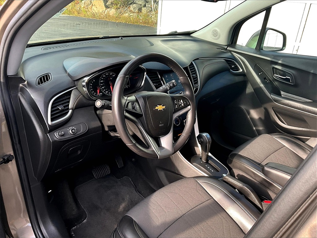 2022 Chevrolet Trax LT photo 8