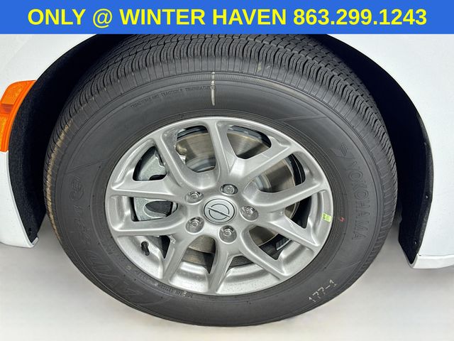 2026 Chrysler Voyager LX photo 29