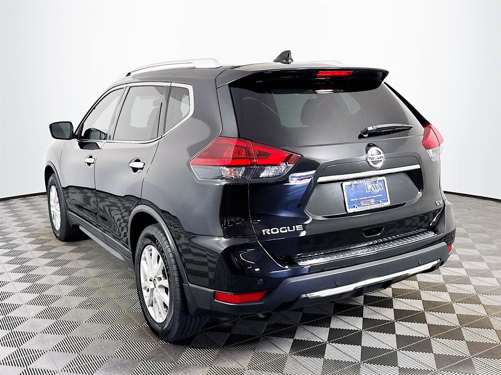 2020 Nissan Rogue SV photo 4