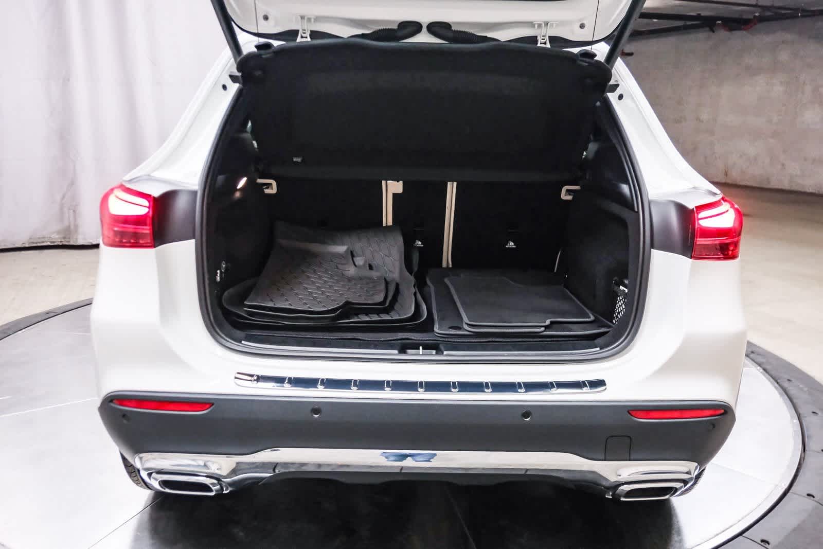 2025 Mercedes Benz GLA 250 photo 24