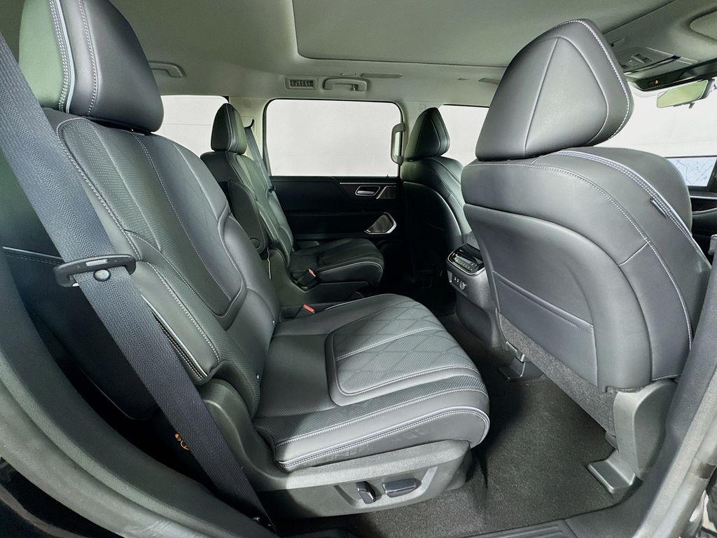 2025 Infiniti QX80 Sensory photo 28