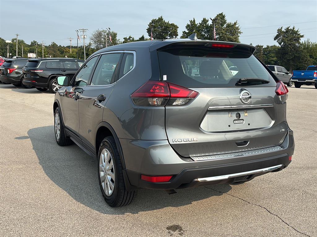 2020 Nissan Rogue S photo 3