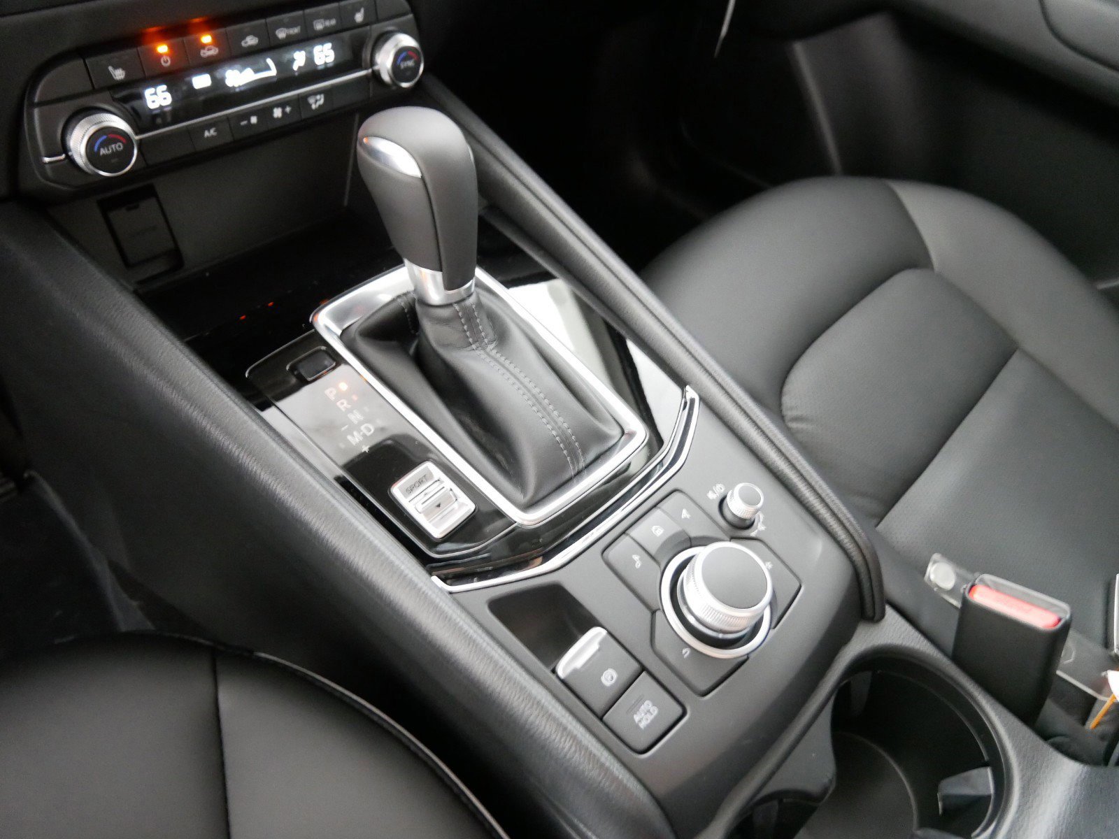 2025 Mazda CX-5 2.5 Select photo 4